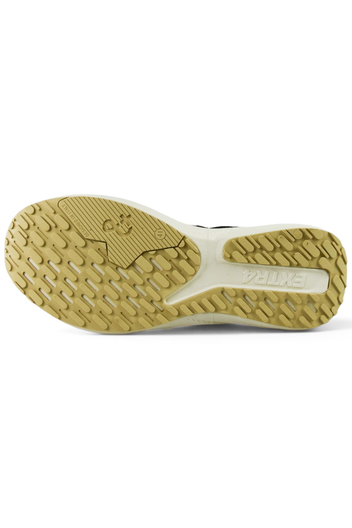 Waterproof GTX running shoe outsole with tread, beige rubber and traction pattern