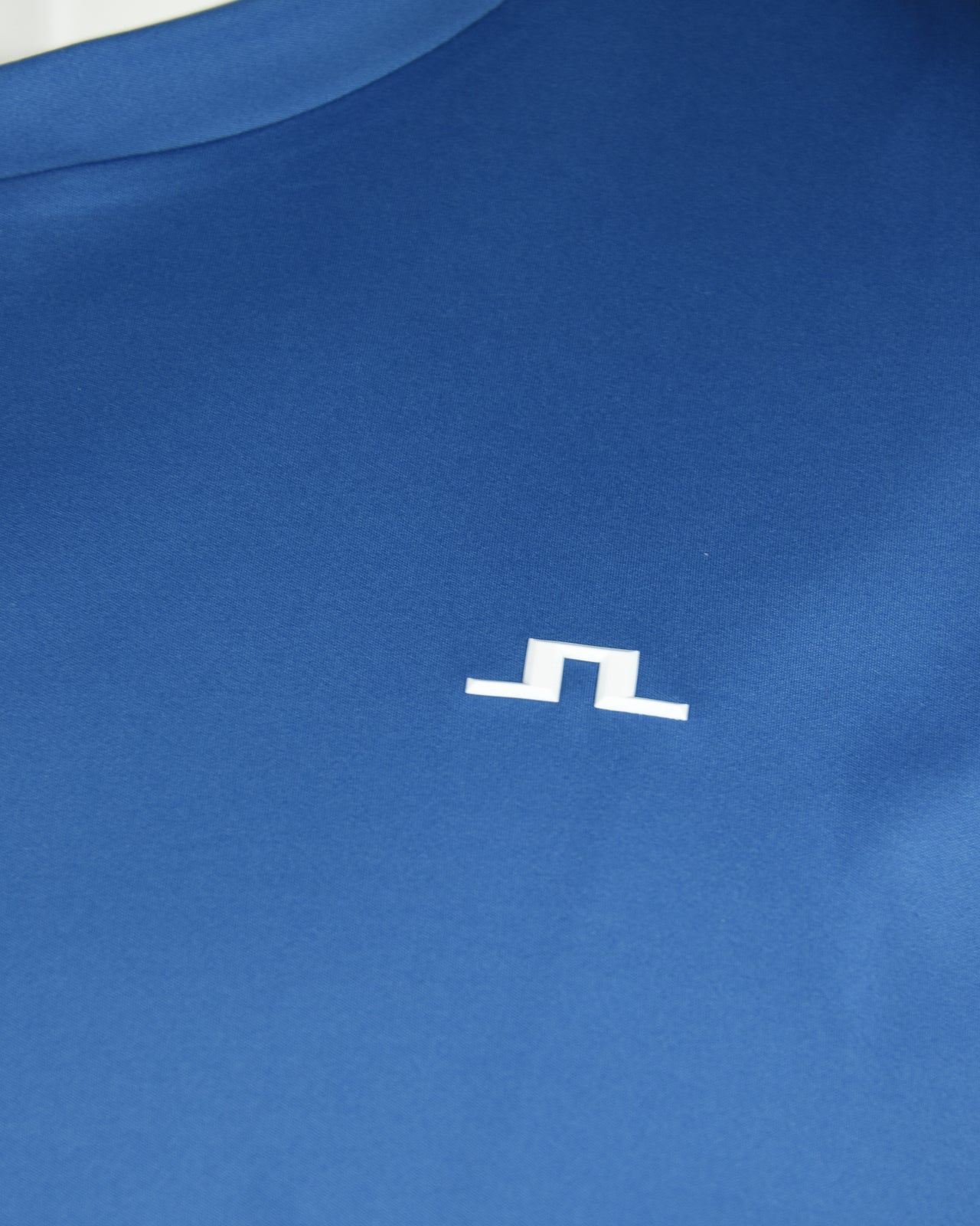 Blue active T-shirt chest logo detail
