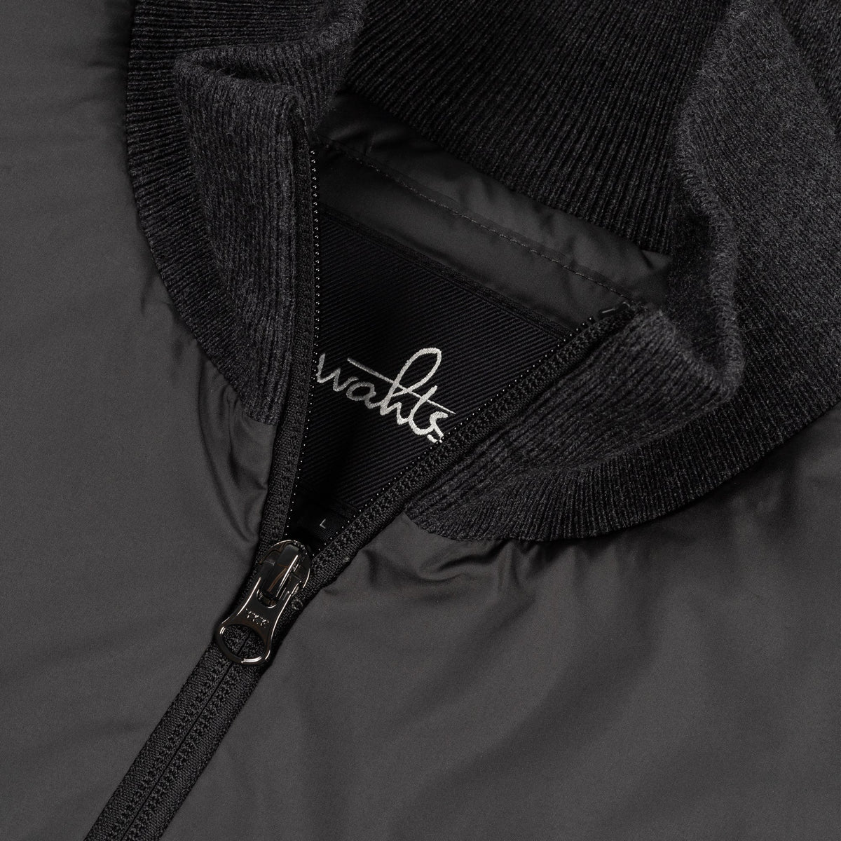 The hybrid jacket: knitwear in the sleeves, outerwear at the front