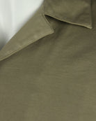 Khaki short-sleeve Cuban shirt collar and chest fabric texture