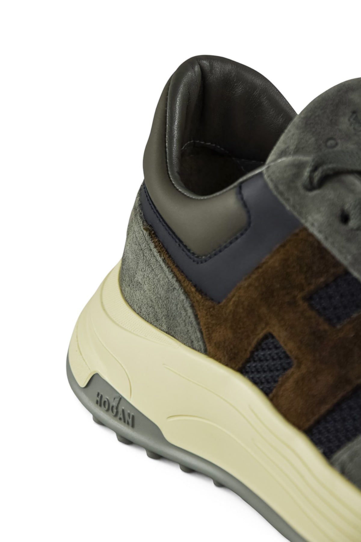 Hogan Hyperlight SH runner trainer with multicolor mesh and suede upper, cream sole.
